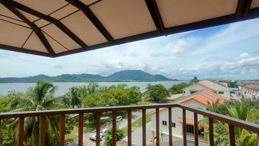 The Orient Star Resort Lumut Eksteriør billede