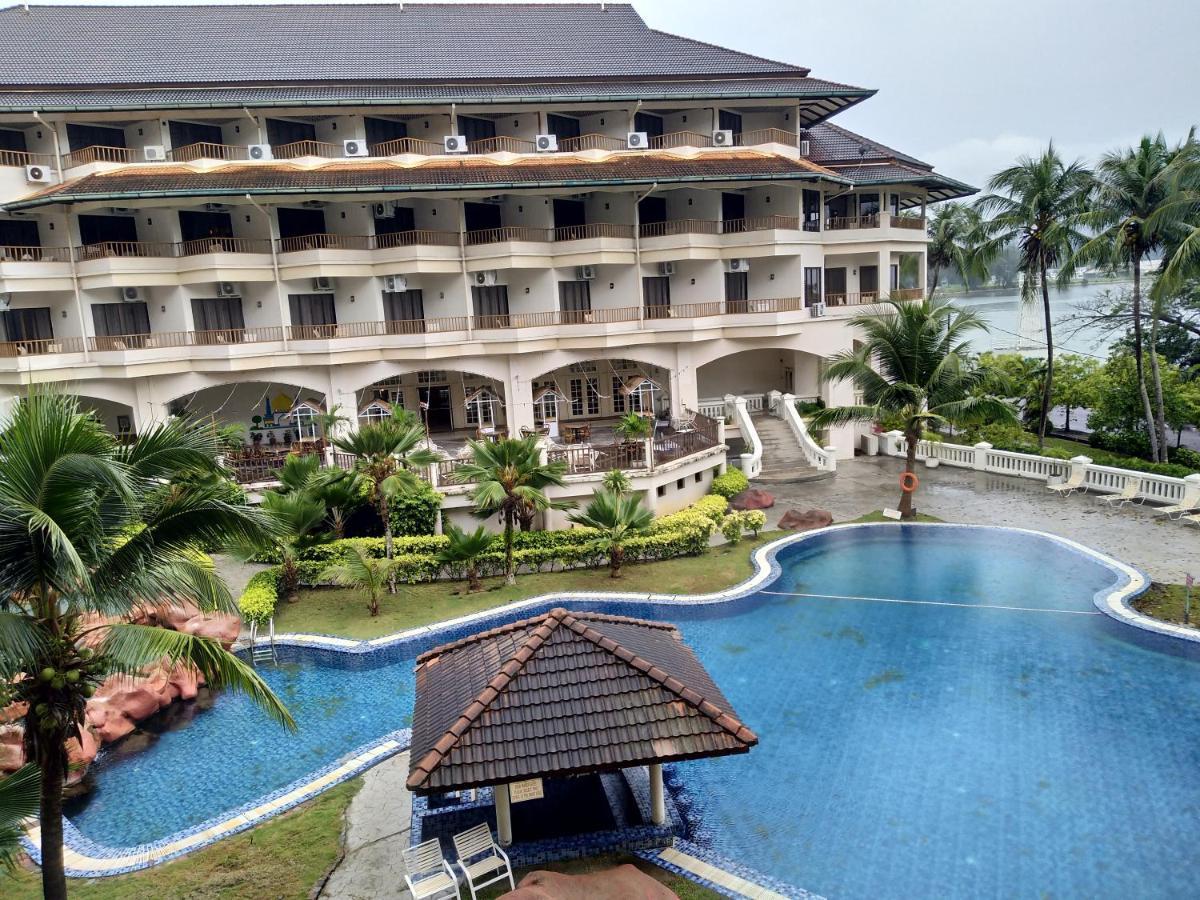 The Orient Star Resort Lumut Eksteriør billede