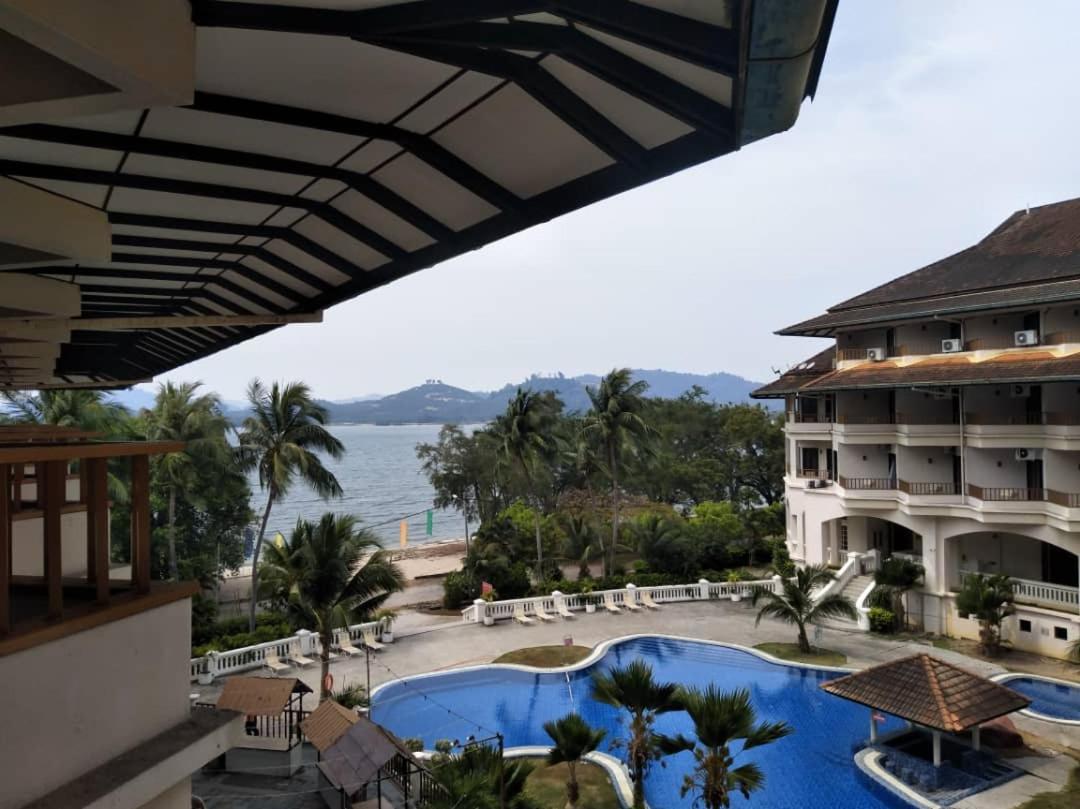 The Orient Star Resort Lumut Eksteriør billede