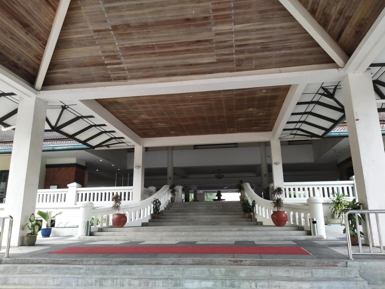 The Orient Star Resort Lumut Eksteriør billede